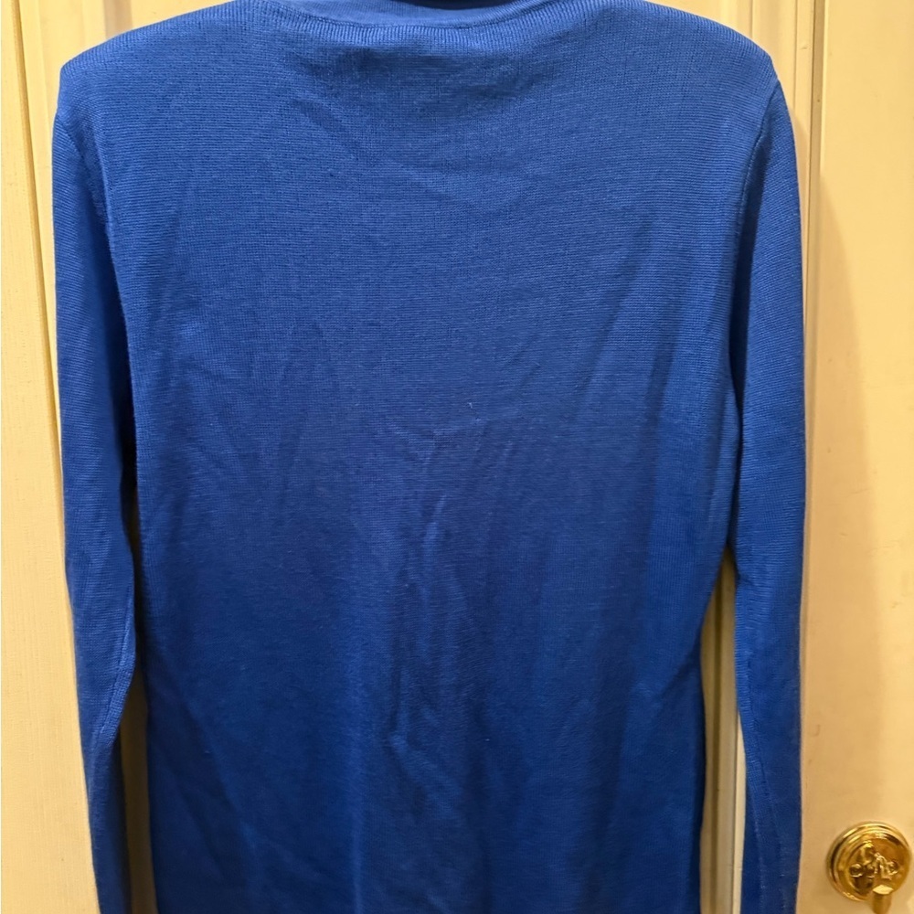 New Carlisle 100% Silk Turtleneck Sweater - Picture 8 of 9